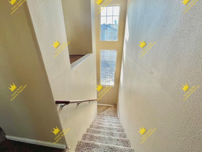Building Photo - 1172 Goble Ct