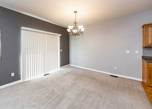 Building Photo - 5607 University Village View