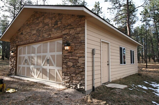 Building Photo - 12240 Lazy H Way