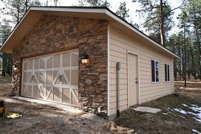 Building Photo - Beautifully Updated Black Forest Rancher on 5 Acres!