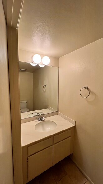 Building Photo - 10 Whitewater