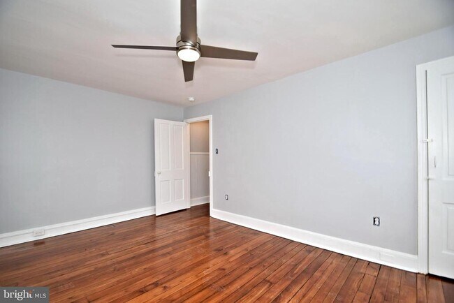 Building Photo - 140 Kalos St