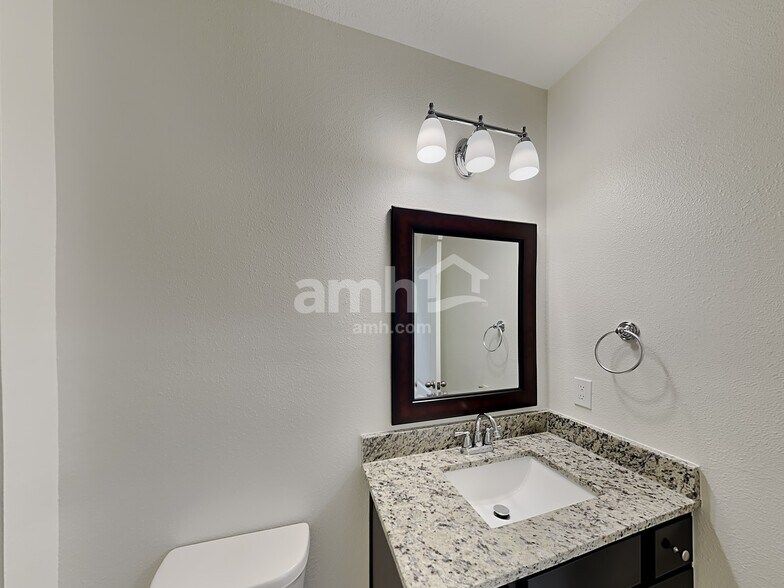 Building Photo - 4117 Lindever Ln