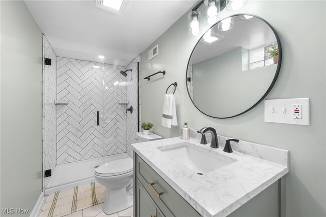 Building Photo - 574 Huntmere Dr