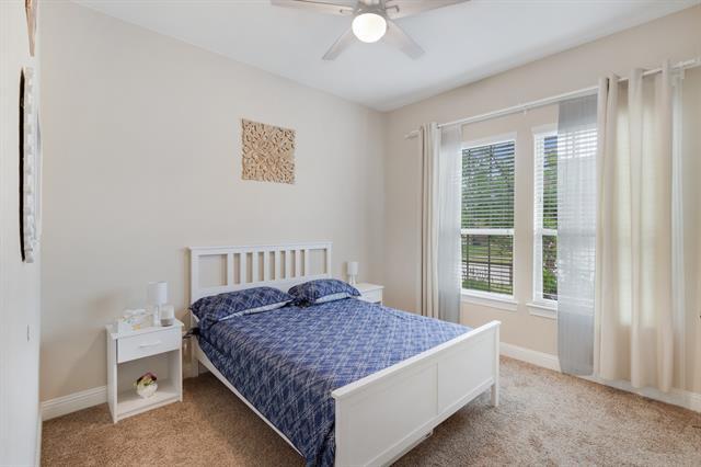 Building Photo - 10709 Parnell Dr