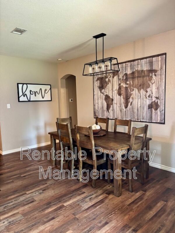 Building Photo - 12352 Silver Mist Trail