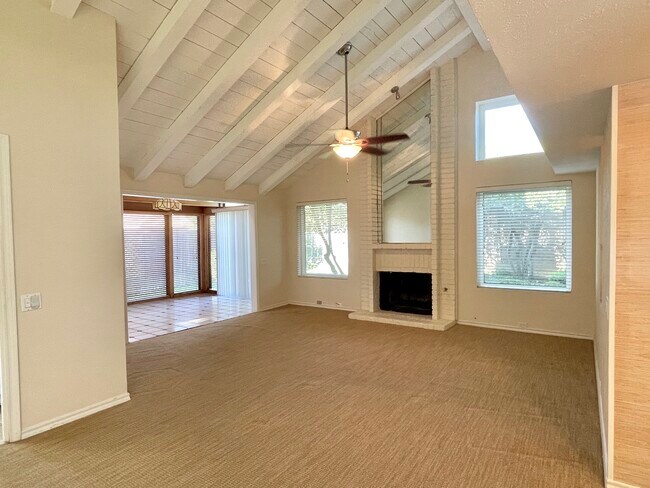 Building Photo - 3909 Winter Park Ln