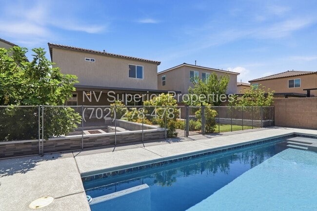 Building Photo - NW!! Pool!!! 5 Bedrooms!!! Bedroom & Bath Downstairs!!! Gated!!!! Covered Patio!!!