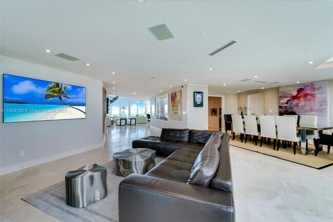 Building Photo - 1643 Brickell Ave