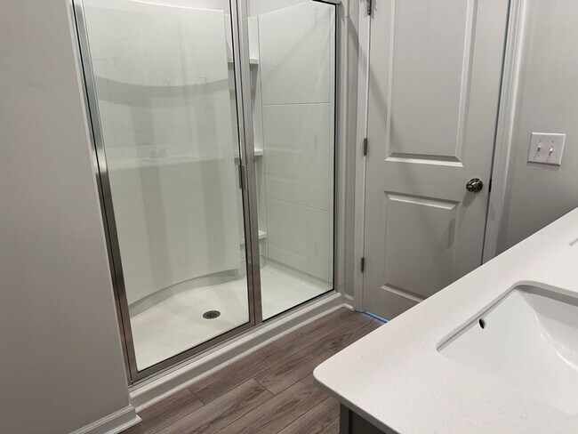 Building Photo - 964 Longleaf Dr