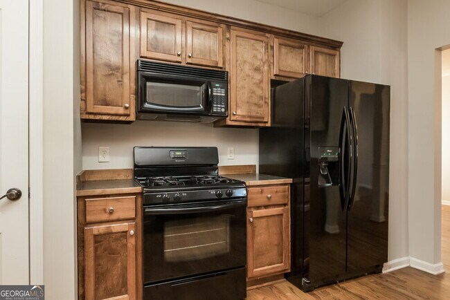 Building Photo - 142 Bethany Manor Dr
