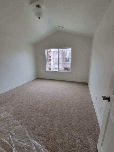 Building Photo - 2050 N 3600 W