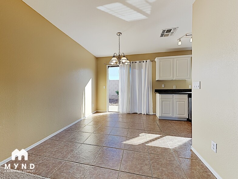 Building Photo - 24 W Ingram St