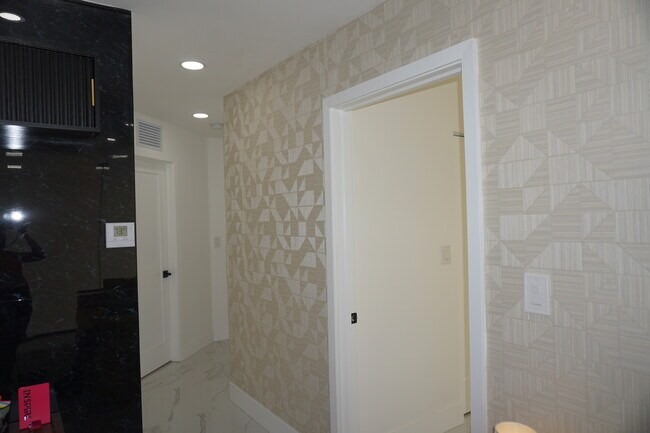 Building Photo - 15614 SW 110th Terrace