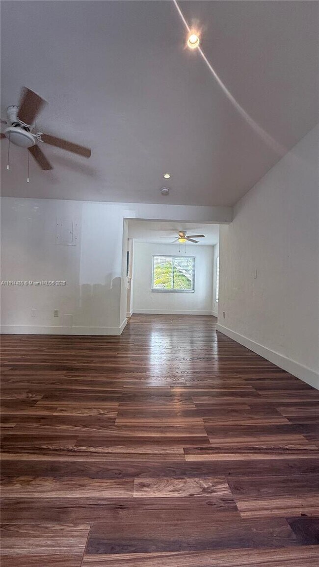 Building Photo - 630 79th St