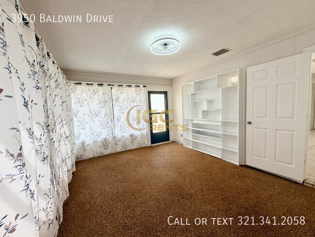 Building Photo - 3950 Baldwin Dr