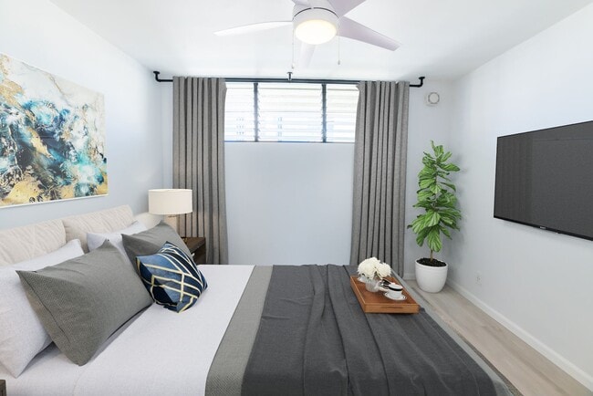 Building Photo - AVAILABLE NOW |  2 Bedroom, 1 Bathroom Apartment | Located at Ala Wai Plaza | 1 Assigned/Covered ...