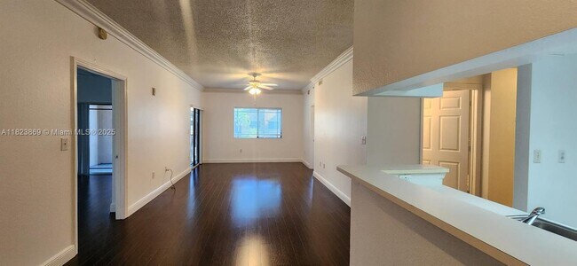 Building Photo - 2801 Sarento Pl
