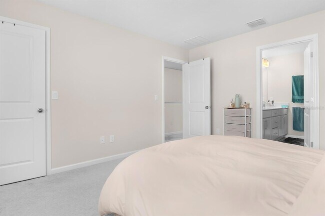 Building Photo - 5070 Rain Shadow Dr