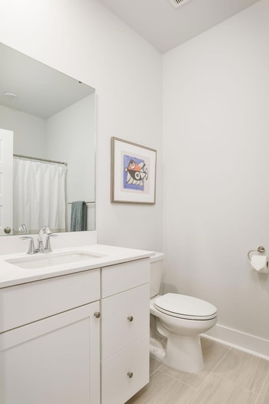 Building Photo - 1515 Martel St