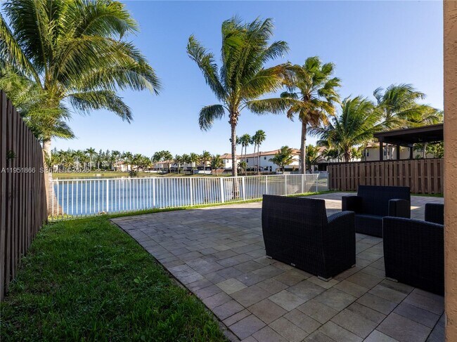 Building Photo - 9895 NW 87th Terrace