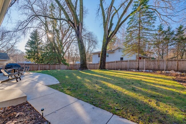 Building Photo - 4609 Waukesha St