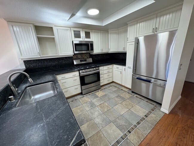 Building Photo - Hilton Head 3 Bedroom Home