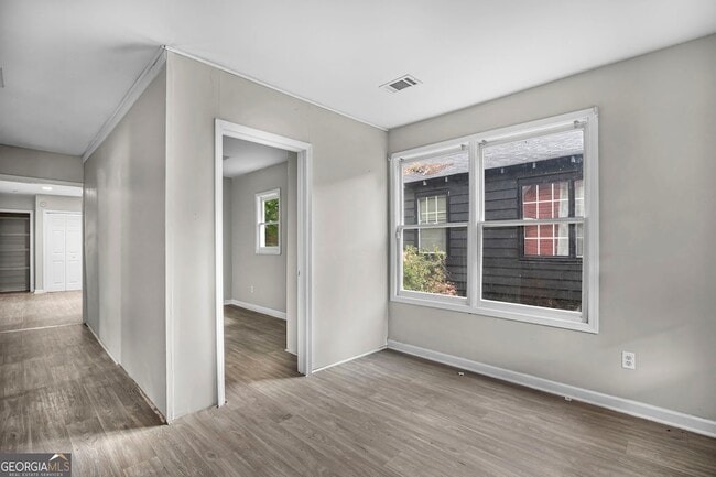 Building Photo - 1005 Westmoor Dr NW