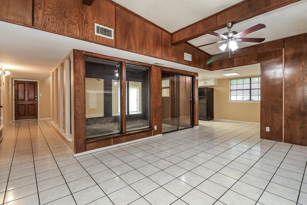 Building Photo - 1305 Rusdell Dr
