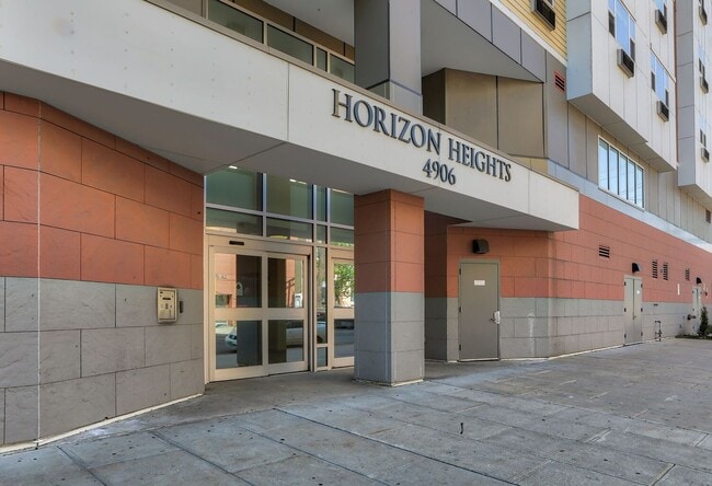 Building Photo - Horizon Heights
