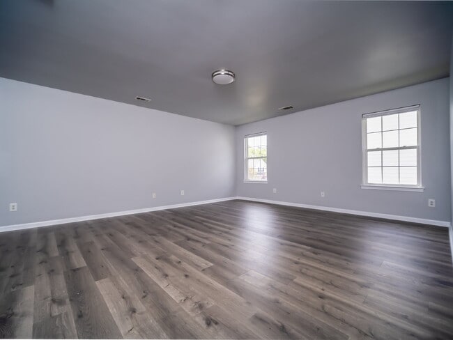 Building Photo - 1030 Boxelder Ln