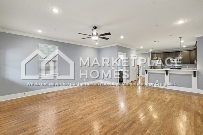 Building Photo - 2437/106 Bell St