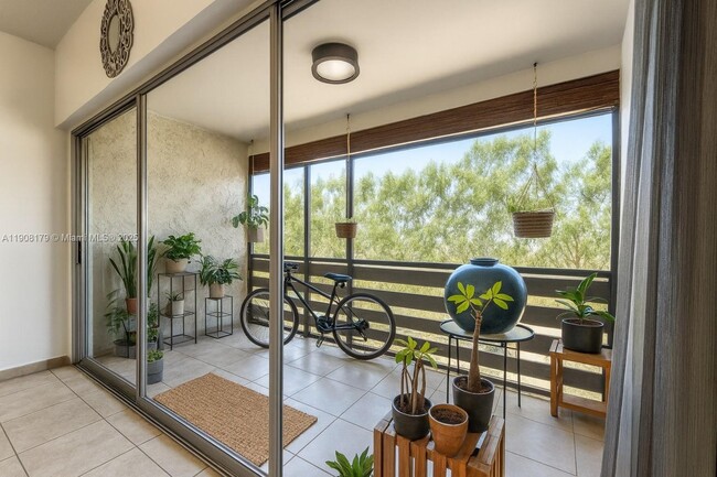 Building Photo - 5332 NE 6th Ave