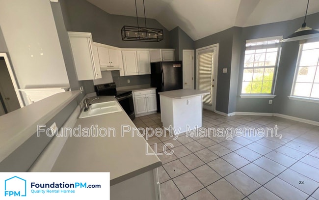 Building Photo - 5822 Morning Flower Cove