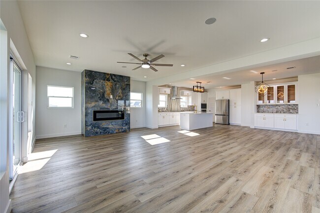 Building Photo - 21201 Scissor Tail Ln