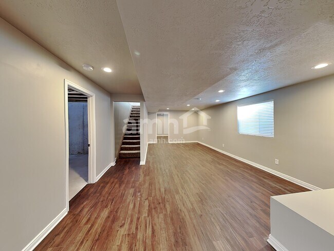 Building Photo - 3147 W 1200 N