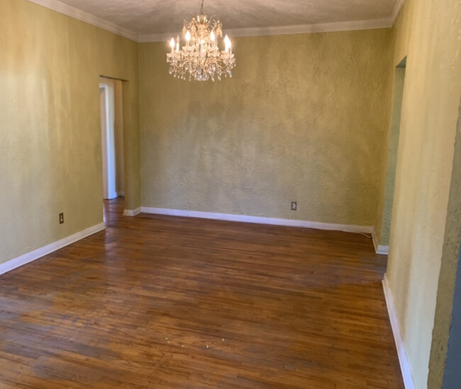 Spacious Dining Room - 8818 Alcott St