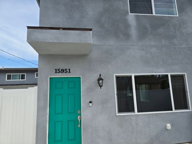 Building Photo - 15951 Bryant St