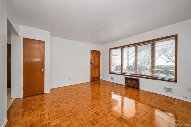 Building Photo - 130-20 142nd St