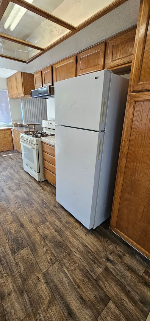 Building Photo - Updated 3-Bedroom Sparks Home | 1,500+ Sq Ft | 2.5 Baths | Fireplace | Fenced Yard | $2,400