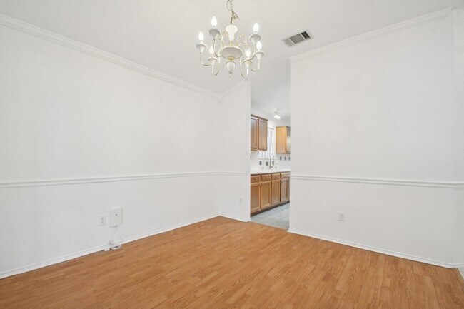 Building Photo - 1300 Leah Ln