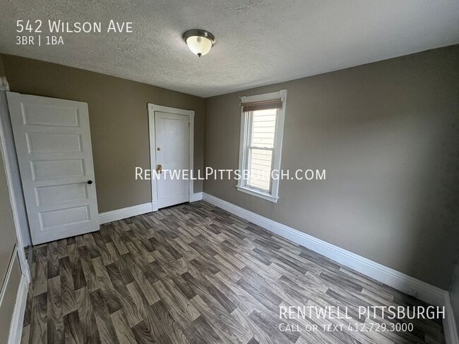 Building Photo - 542 Wilson Ave