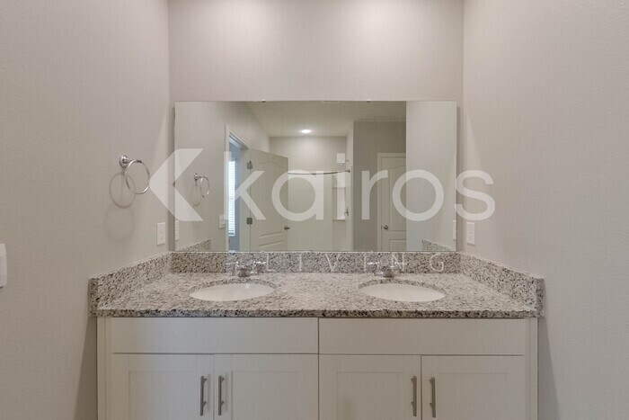 Building Photo - 32158 Katelin Cir