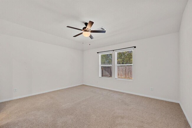 Building Photo - 1331 Camden Ln