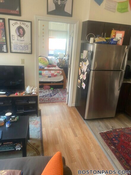 Building Photo - 81 Essex St