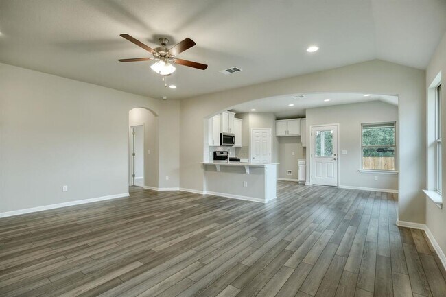 Building Photo - 128 Caney Cv