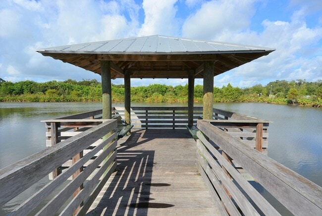 Building Photo - 2116 SE Eatonville Dr