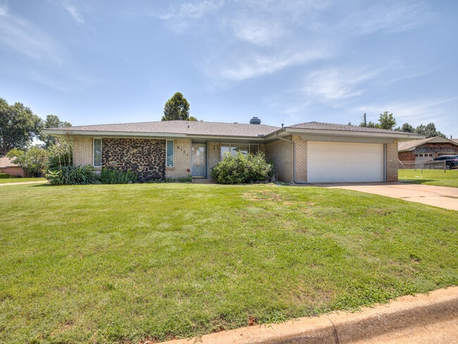 Building Photo - 6721 St Mary's Cir