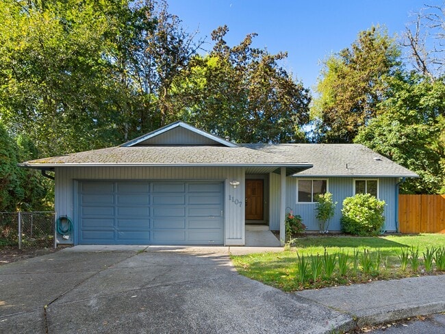 Building Photo - 1107 Meadowview Ct