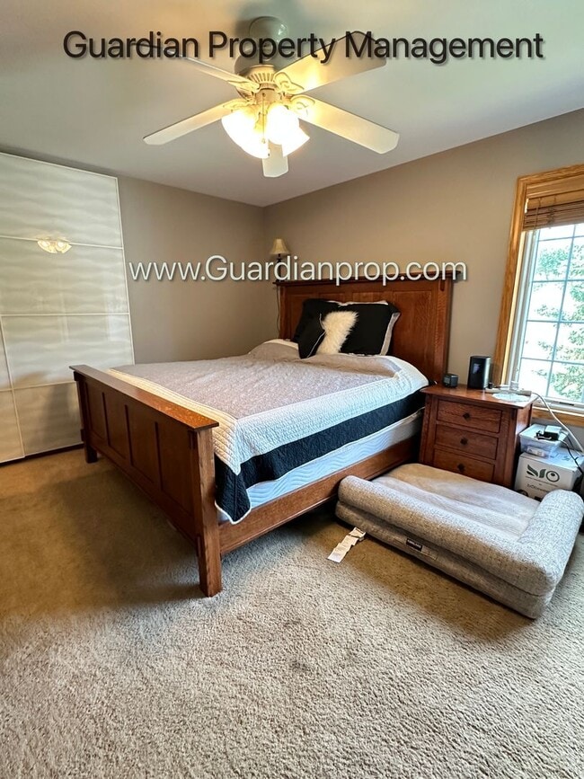 Building Photo - Maple Grove Single Family Home, Fenced Yard, 3 Car Garage, Deck, Available 7-31